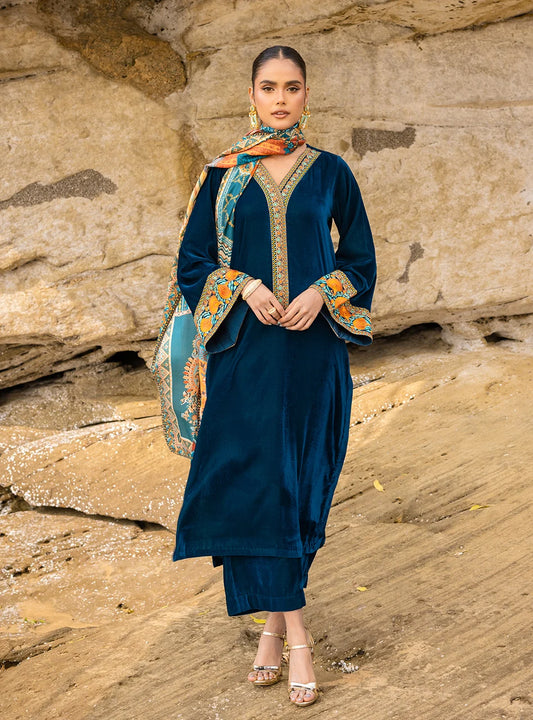 Zainab Chottani 3-piece unstitch velvet embroidered dress in deep blue, featuring intricate embroidery and luxurious fabric.