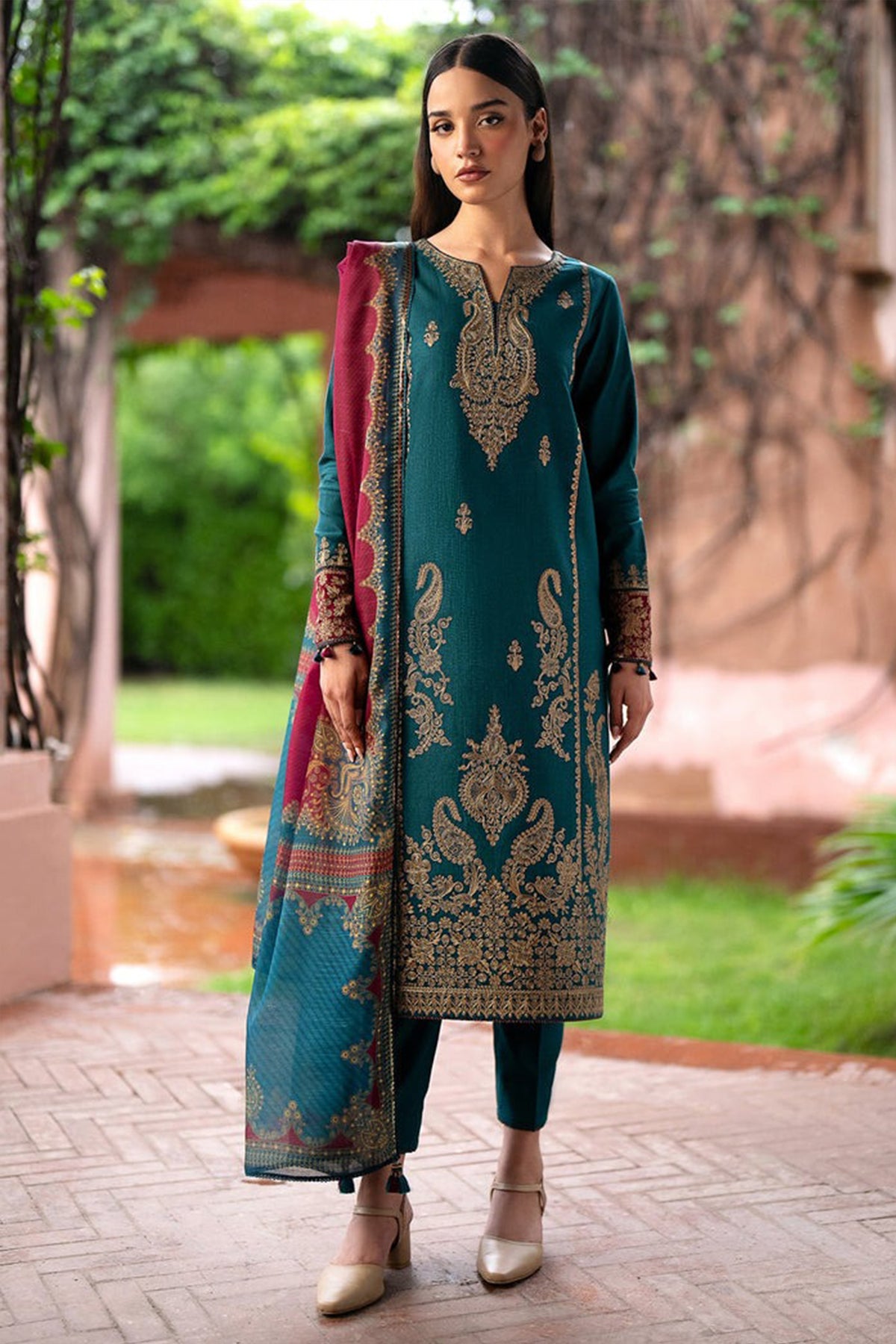 Jazmin 3Pc Dhanak Embroidered Suit Printed Shawl Bw2083