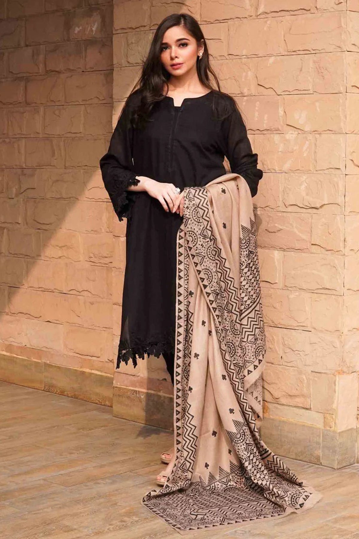 Winter Unstitched 3Pc Dhanak Dress With Digital Printed Dhanak Shawl BW2087