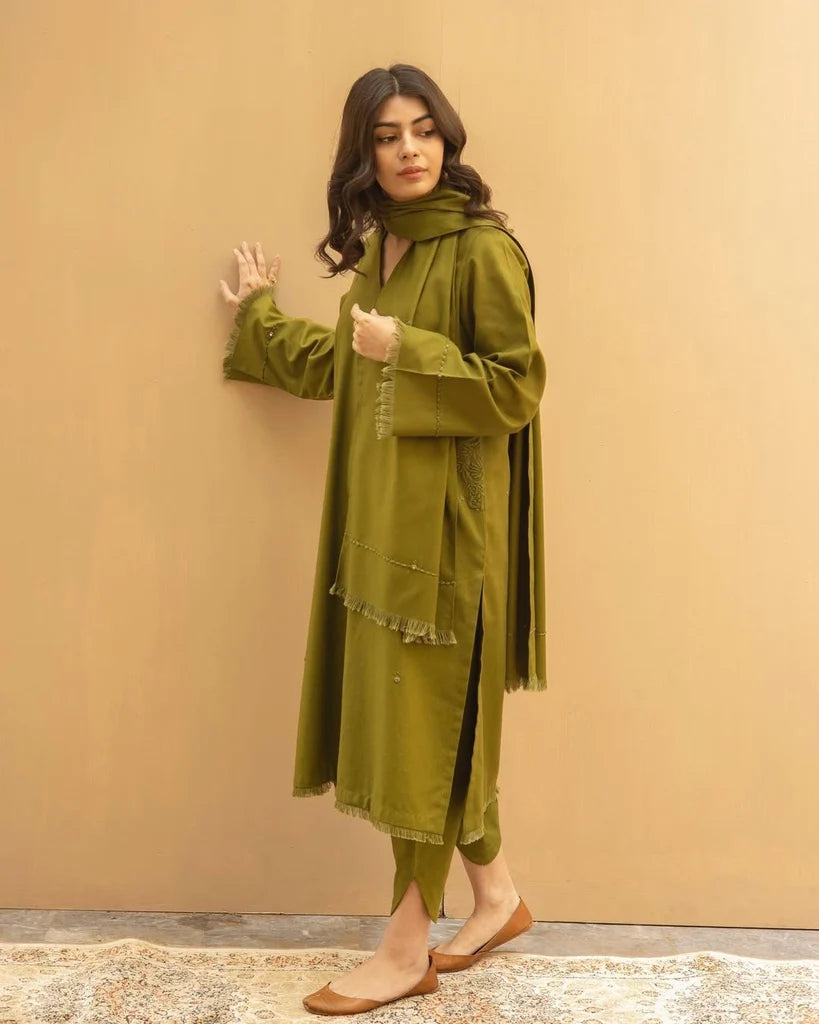 3 Piece Unstitched Embroidered Shirt With Dhanak Embroidered Shawl BW2095