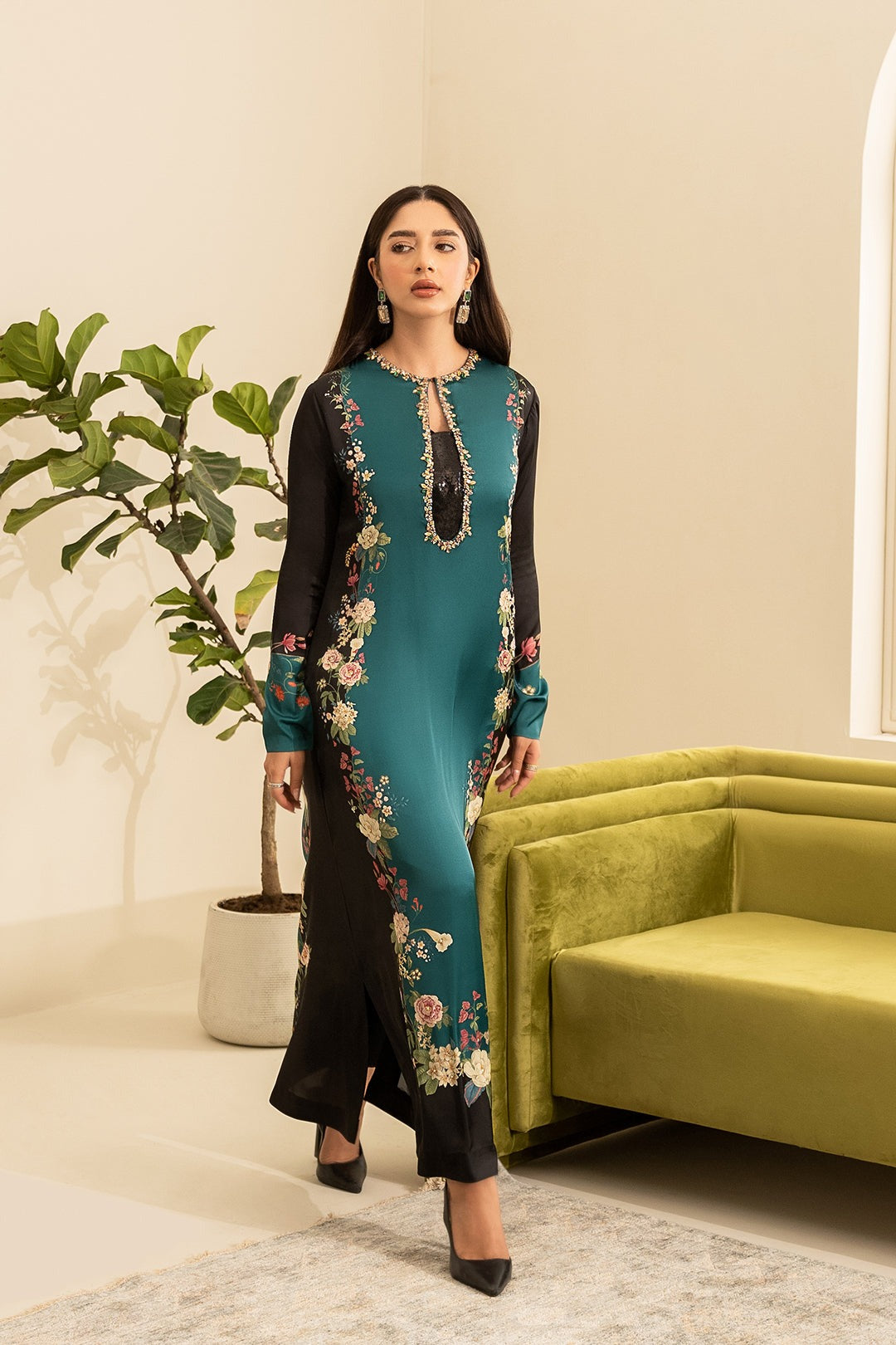 LULUSAR - 3 PIECE WINTER UNSTITCHED SHAMOZ SILK FABRIC in FLORAL PRINT BW828 - Brands Wear