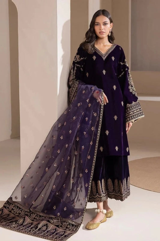 Baroque 3-piece unstitched embroidered velvet dress with embroidered dupatta from Brands Wear's winter collection.